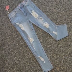Kids ripped jeans